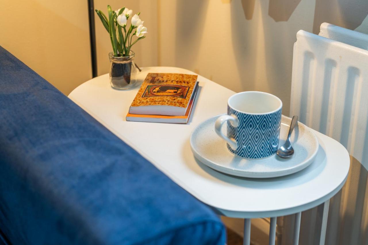 Staines-upon-Thames Grange Studio Apartment - Heathrow מראה חיצוני תמונה