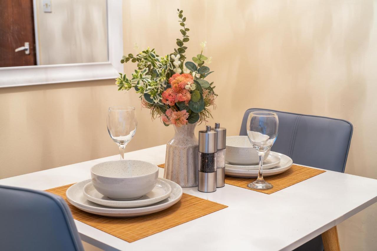Staines-upon-Thames Grange Studio Apartment - Heathrow מראה חיצוני תמונה
