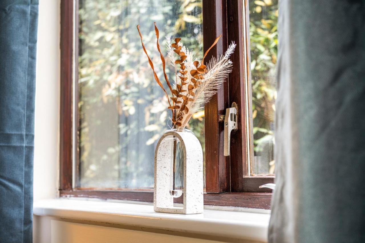 Staines-upon-Thames Grange Studio Apartment - Heathrow מראה חיצוני תמונה